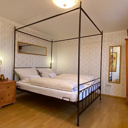 Otel Zum Burggraf 3*