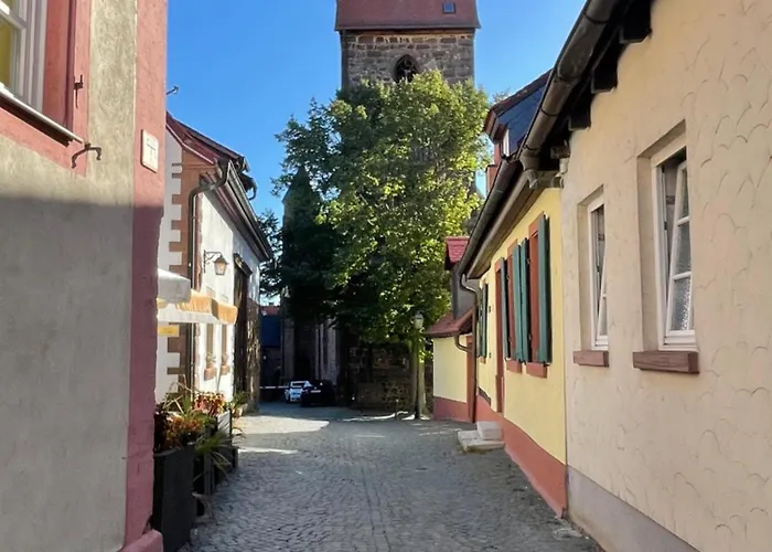 Zum Burggraf 3* 诺伊莱宁恩