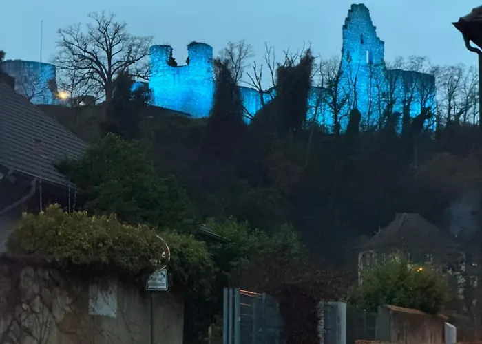 Zum Burggraf 酒店 诺伊莱宁恩